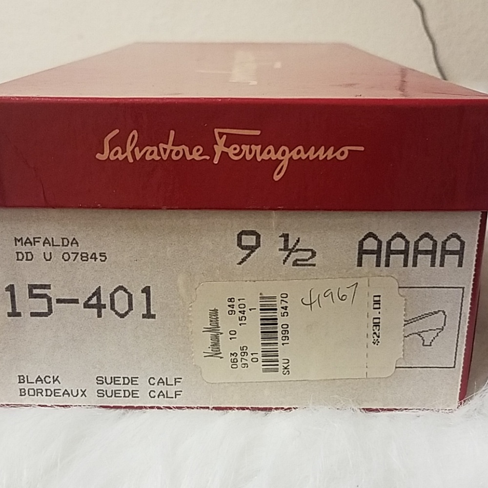 Salvatore Ferragamo Boutique Women’ Suede Shoes - Picture 5 of 5